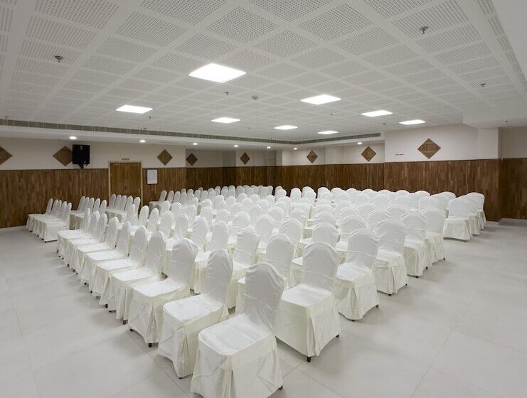 בית מלון כפרי The Habitat Suites