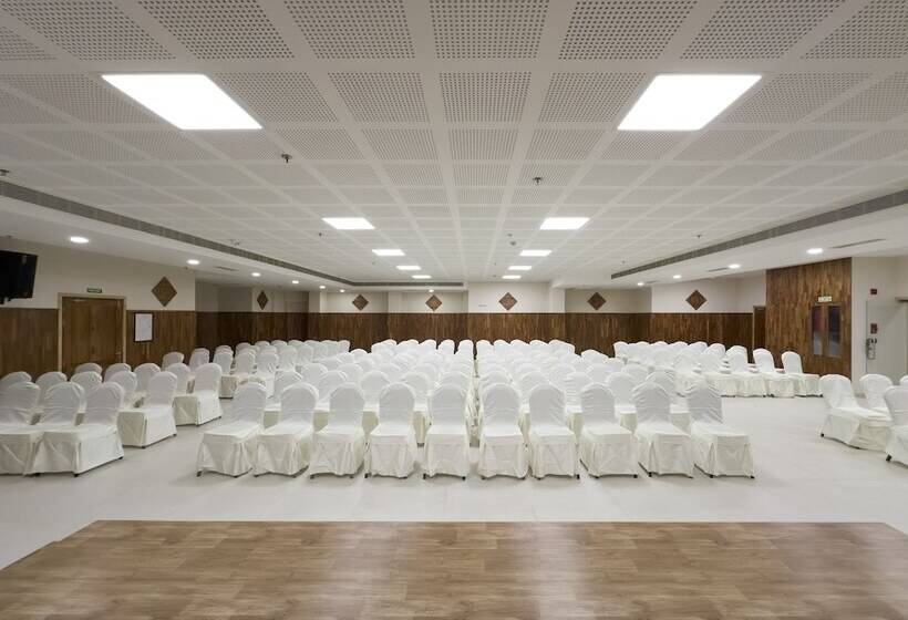 בית מלון כפרי The Habitat Suites