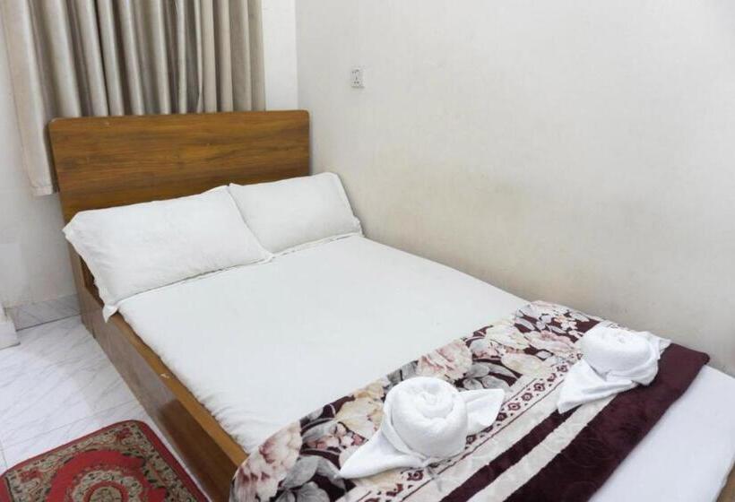 هتل White House International