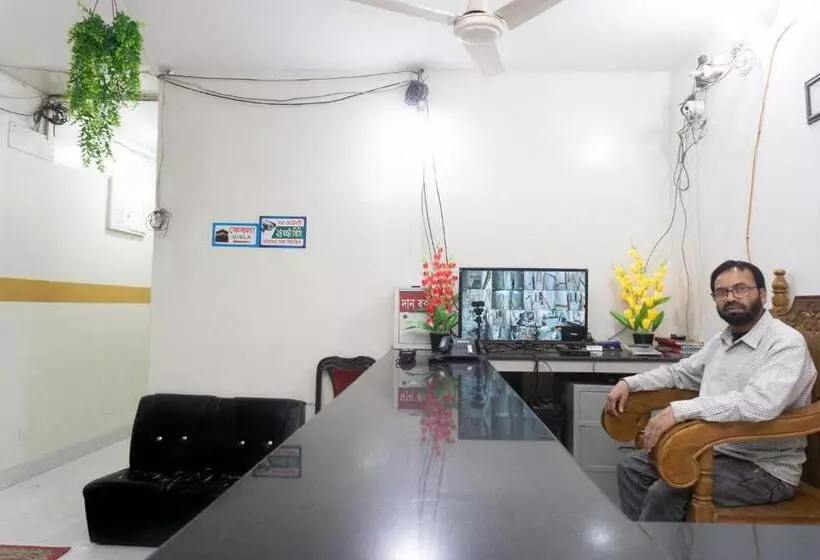 هتل White House International