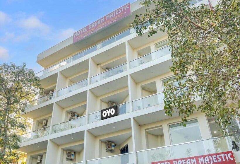 Oyo Hotel Dream Majestic