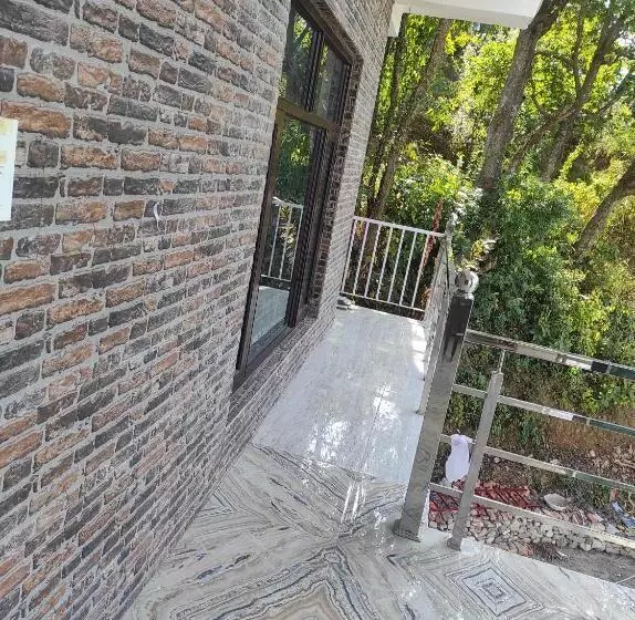 Pension  Nirvana Home Stay