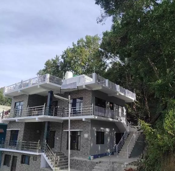 Pension  Nirvana Home Stay