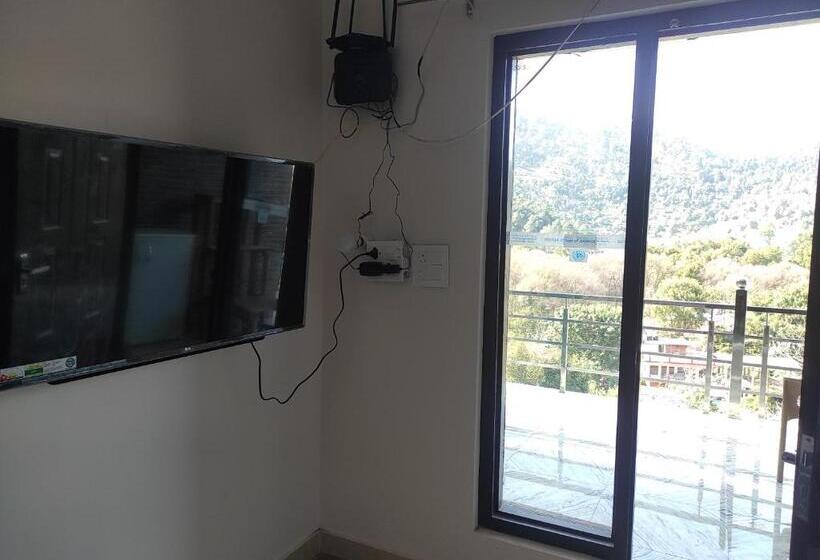 膳宿费 Nirvana Home Stay