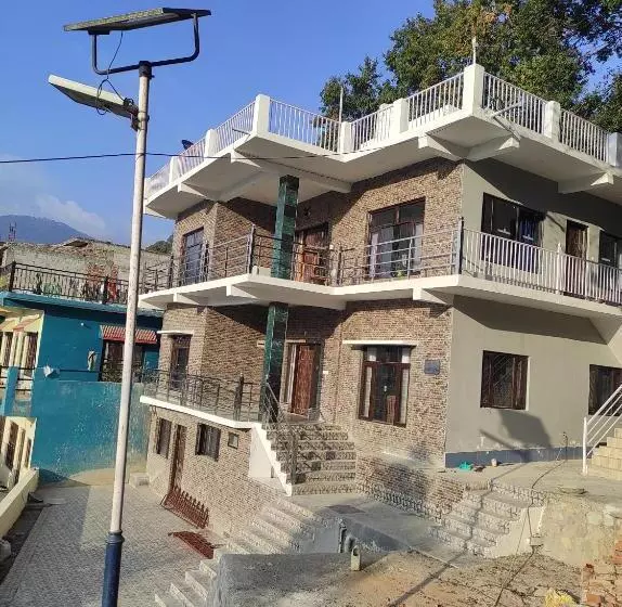 Pension  Nirvana Home Stay