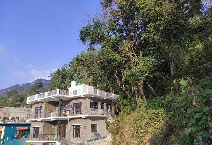 Pension  Nirvana Home Stay