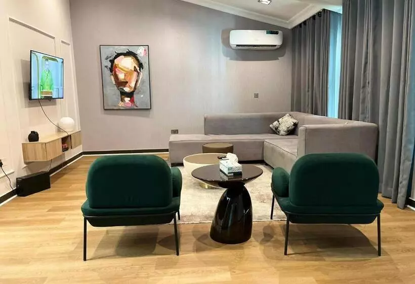 Sunflower Residence Oniru
