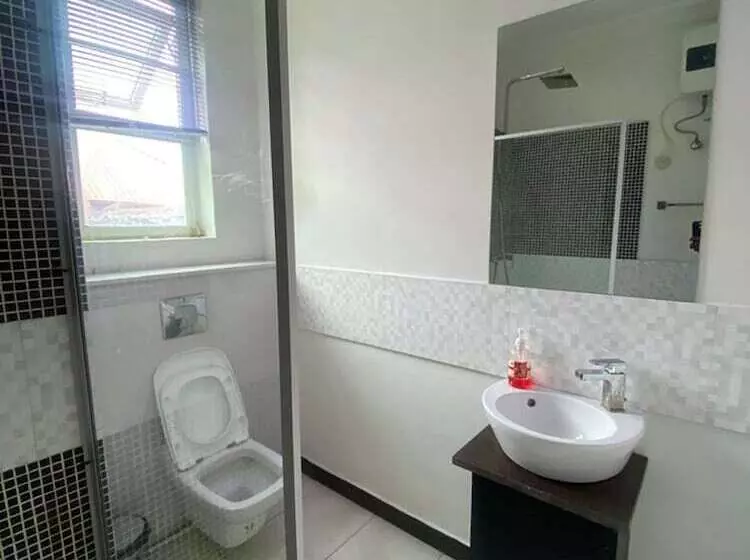 Sunflower Residence Oniru