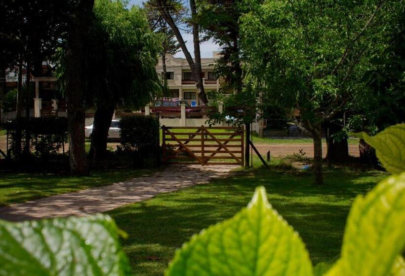 Hostel Neptuno Vg Categoría 1 Estrella