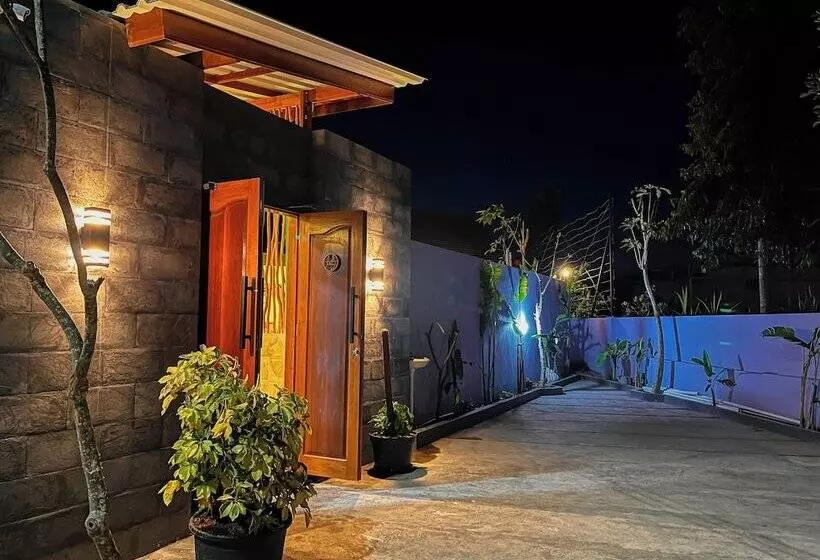 تختخواب و صبحانه Mora Residence Jimbaran
