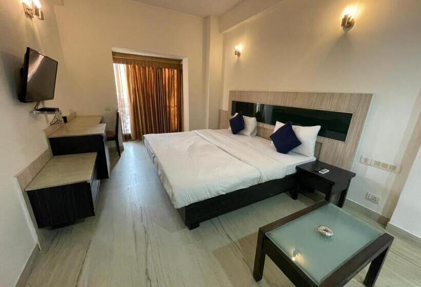 Bedchambers Serviced Apartments, Sector 40