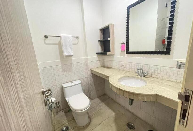 Bedchambers Serviced Apartments, Sector 40