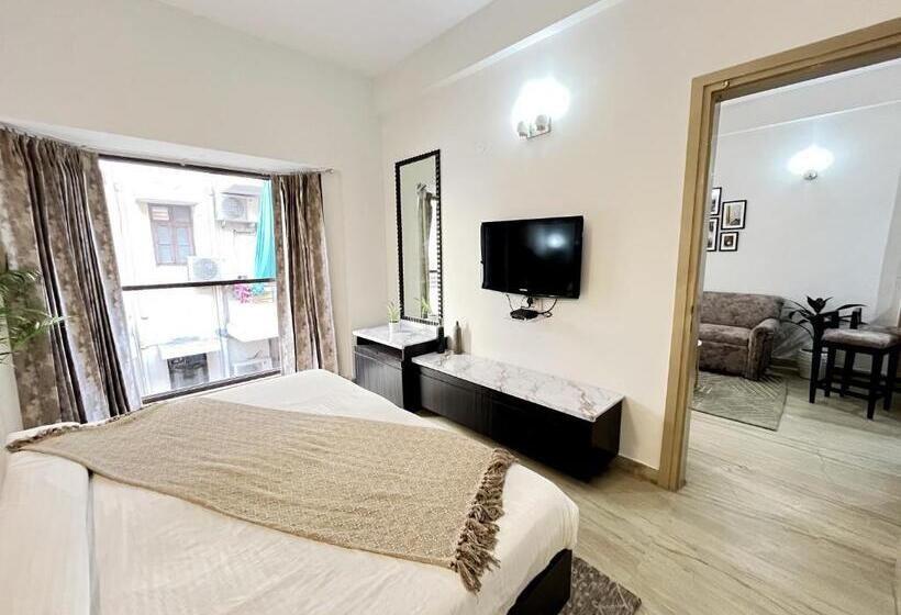 Bedchambers Serviced Apartments, Sector 40