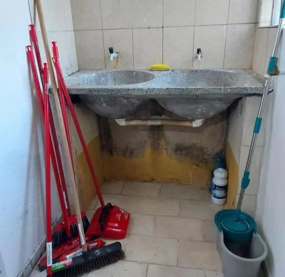 Hostel Di