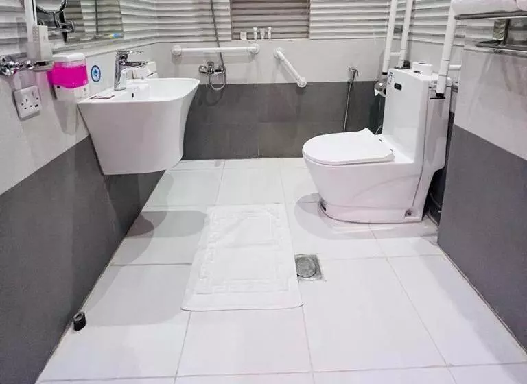 Hotelli أجنحة بالم تري للشقق المخدومه