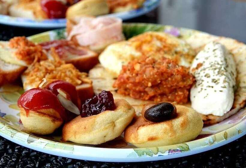 בית מלון כפרי Athaka'i