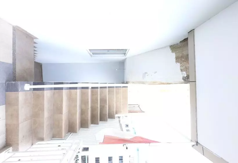 ホテル Backpaker Seraya By Oyo