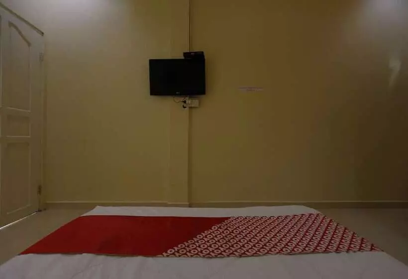 ホテル Backpaker Seraya By Oyo