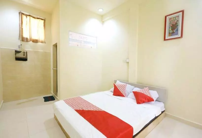 ホテル Backpaker Seraya By Oyo