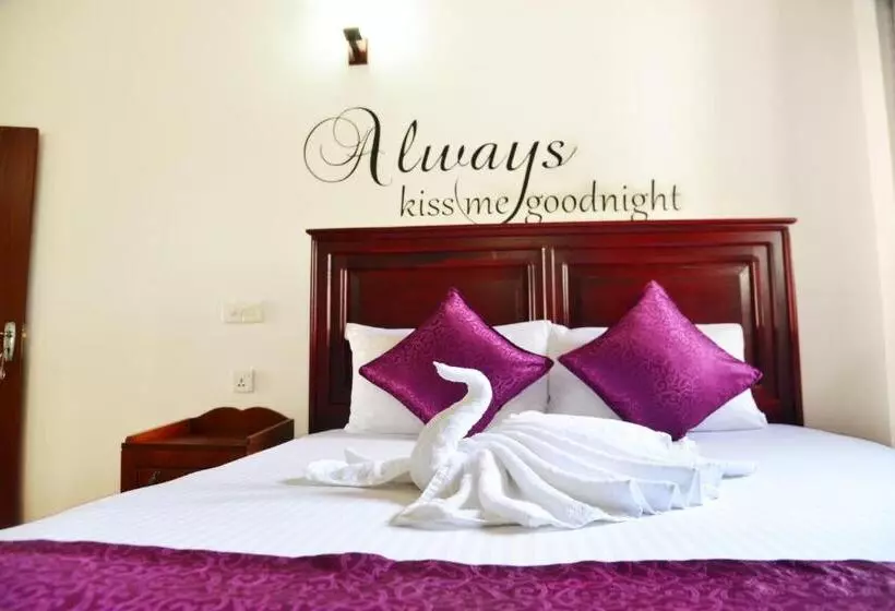 Hotelli Cinnamon Holiday Inn