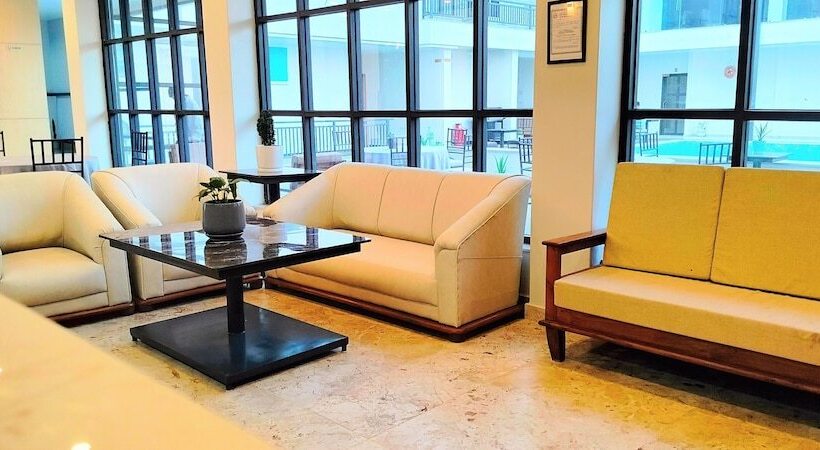 בית מלון כפרי Gulmohar