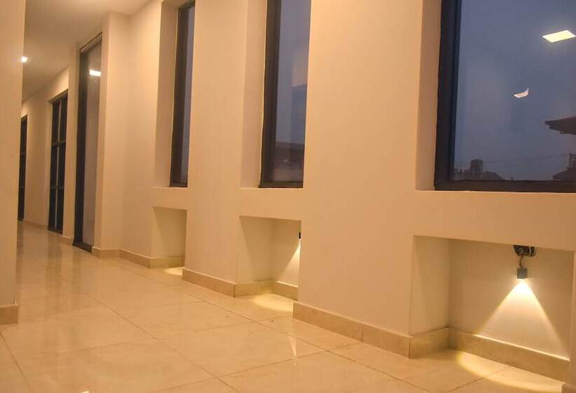 בית מלון כפרי Gulmohar