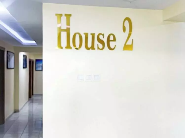 هتل House 2 Guest House