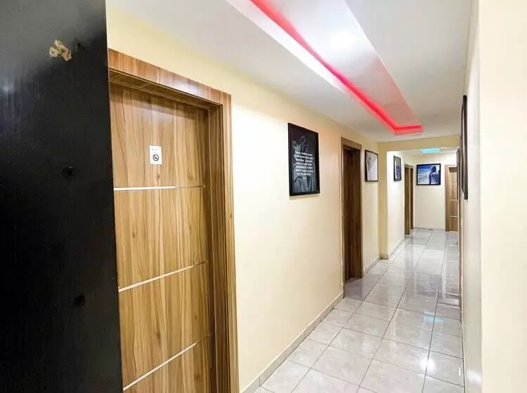 هتل House 2 Guest House