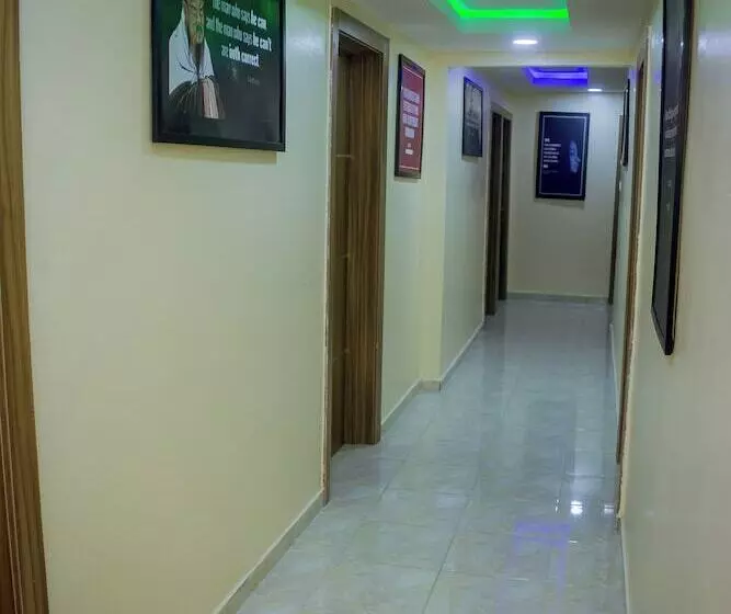 هتل House 2 Guest House