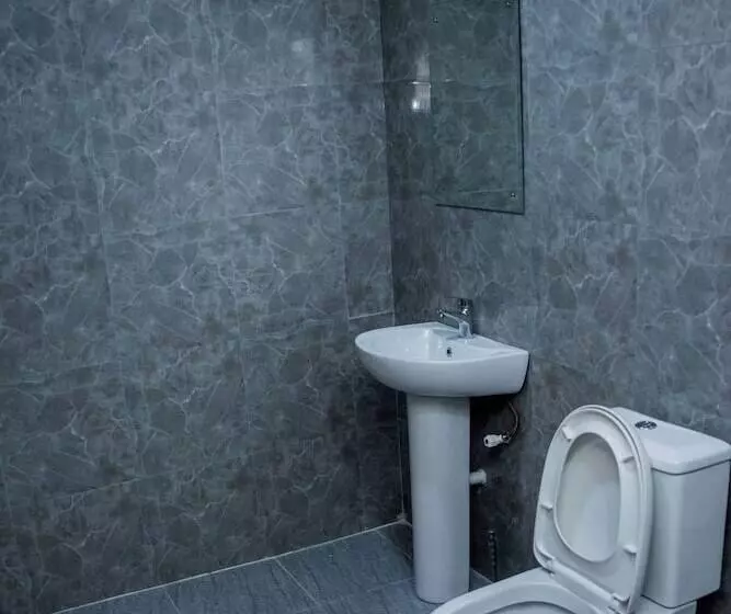 هتل House 2 Guest House