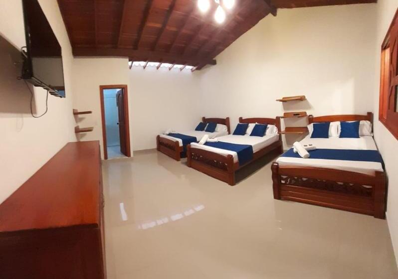 هتل Jardín De Rosas