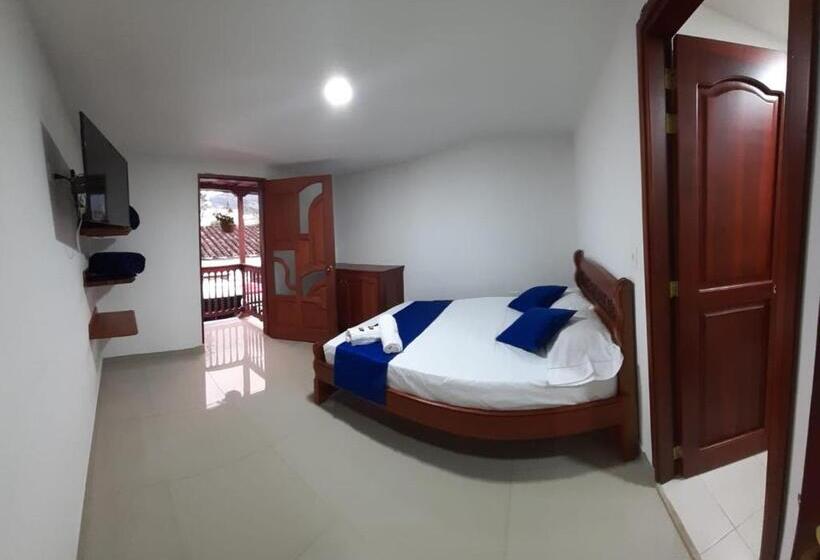 هتل Jardín De Rosas