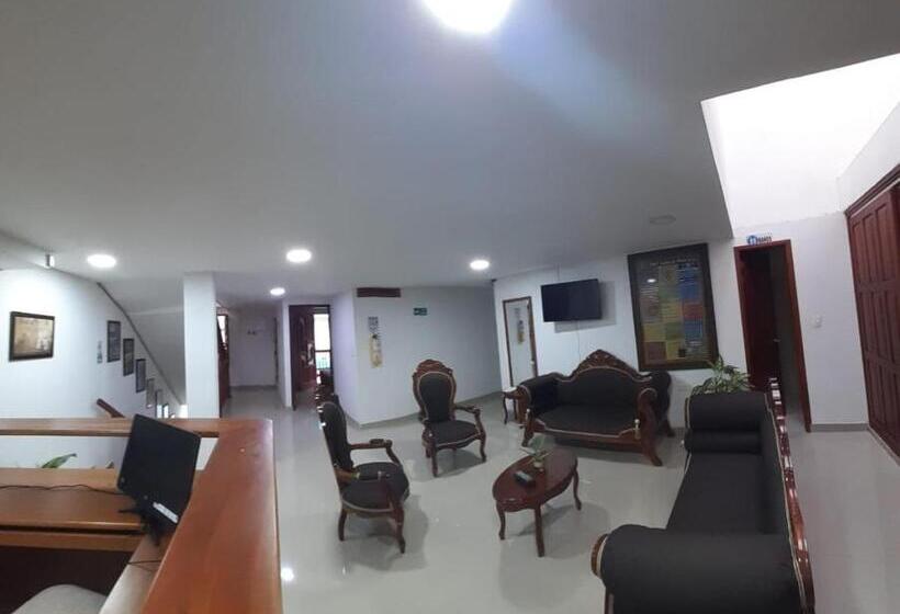 هتل Jardín De Rosas