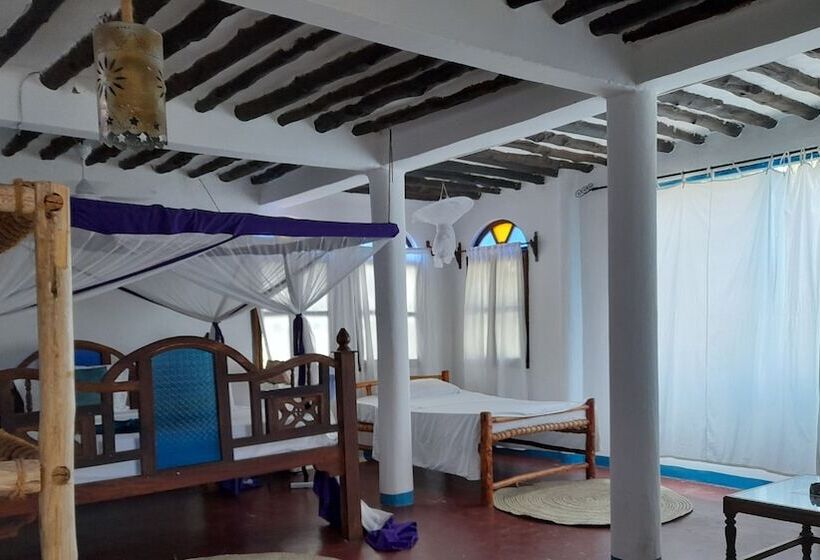 Hotel Laguna Palace Michamvi Kae