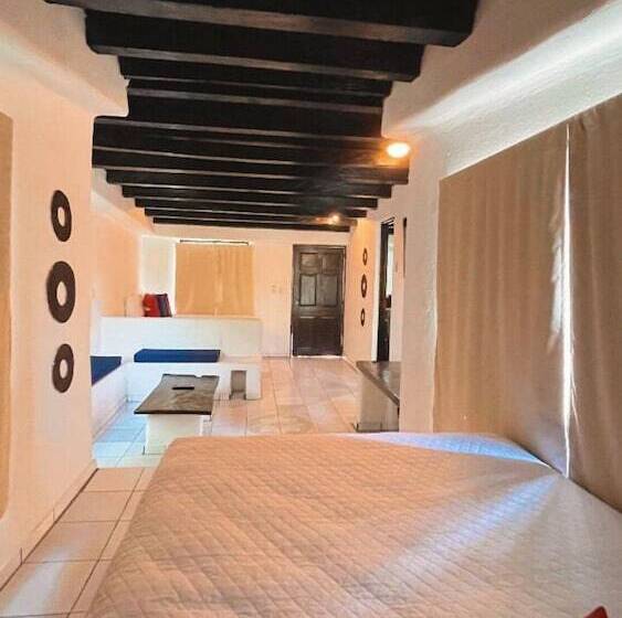 هتل Papaya Surf Garden