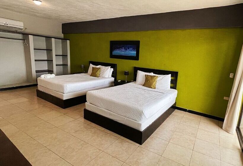 هتل Papaya Surf Garden