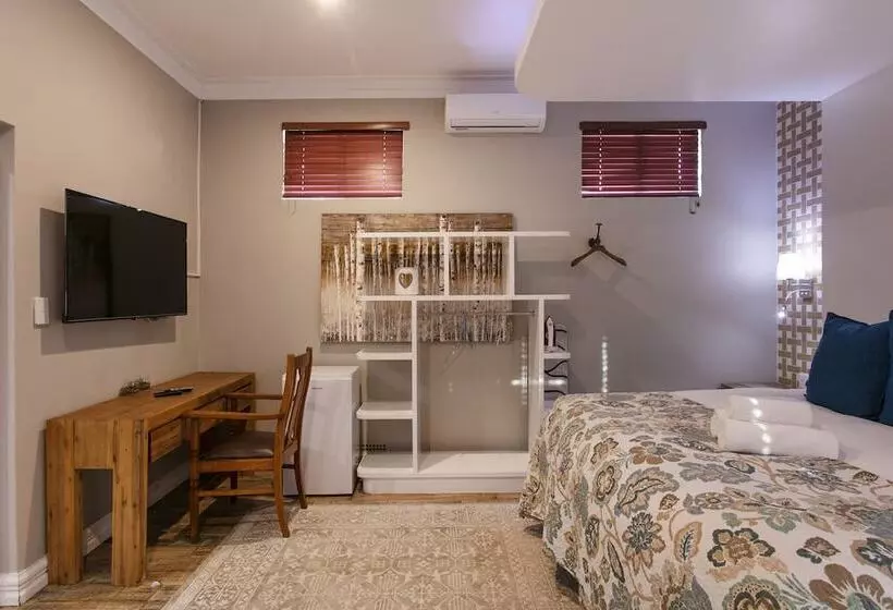 Hotelli Rosewood Country Lodge