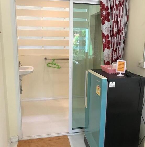 בית מלון כפרי Somrudee Resort