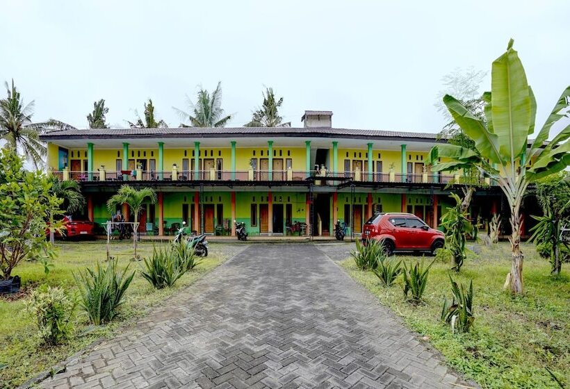فندق Spot On 92827 Anisah Adil Homestay Syariahnearsmart Kampung Desa Pakistaji