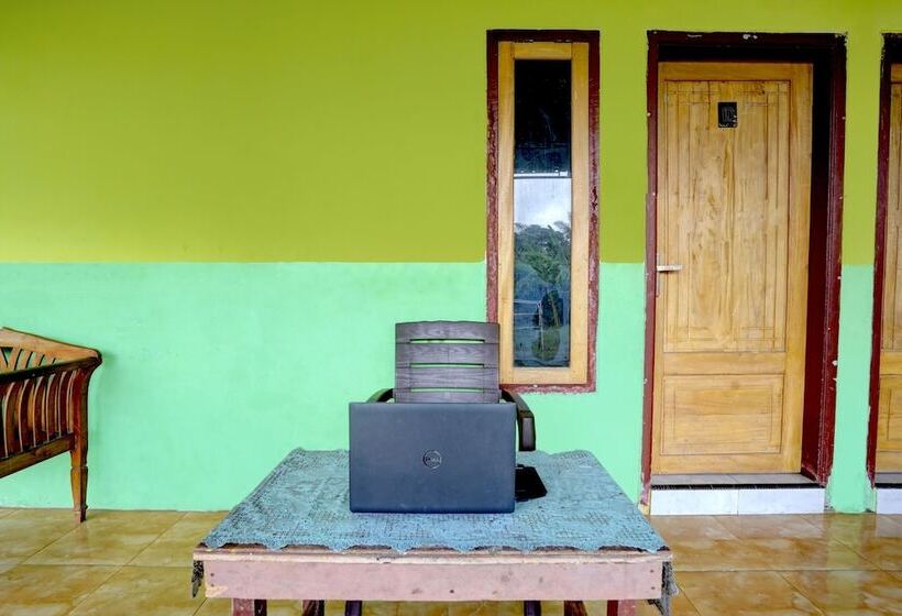 فندق Spot On 92827 Anisah Adil Homestay Syariahnearsmart Kampung Desa Pakistaji