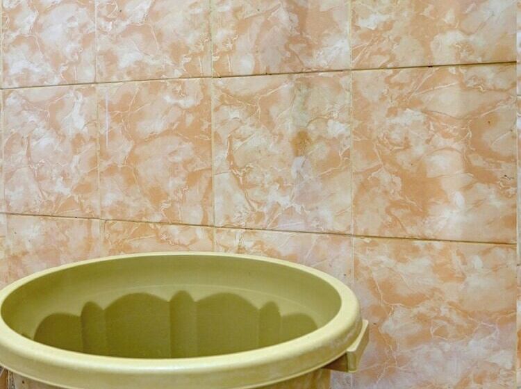 فندق Spot On 92827 Anisah Adil Homestay Syariahnearsmart Kampung Desa Pakistaji