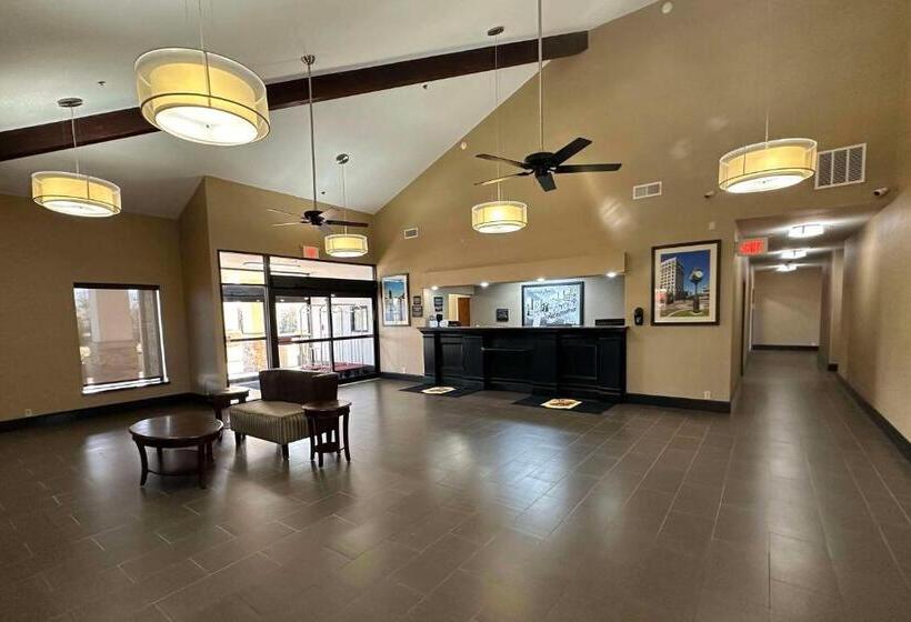 בית מלון כפרי Super 8 By Wyndham Alexandria La