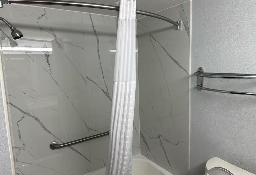 בית מלון כפרי Super 8 By Wyndham Alexandria La