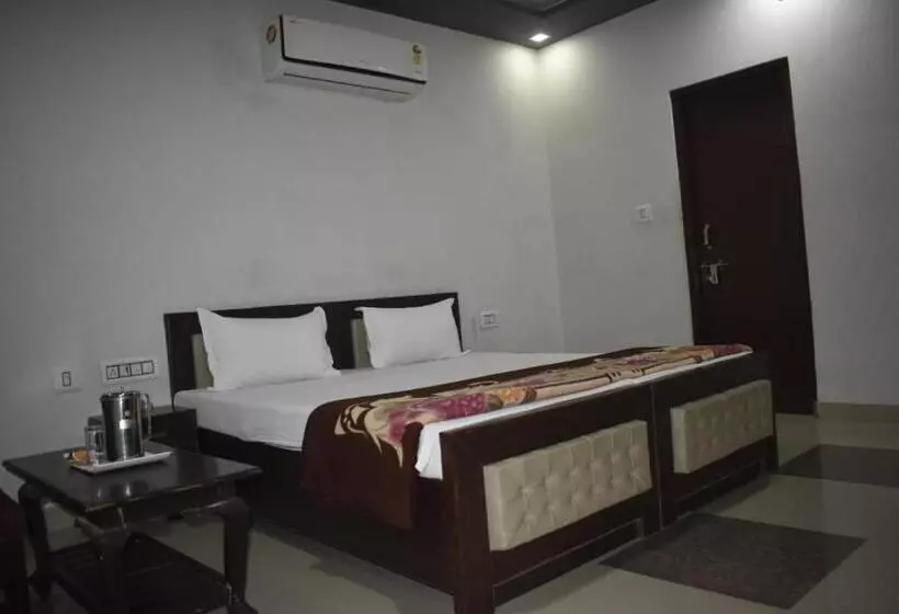 Hotelli Tiger Guest House
