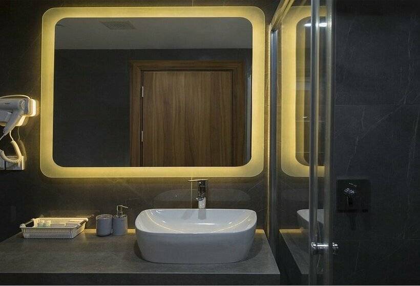 هتل Yakamoz Ardebil