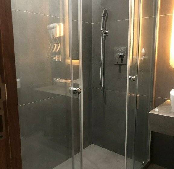 هتل Yakamoz Ardebil