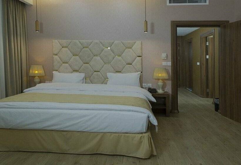 هتل Yakamoz Ardebil