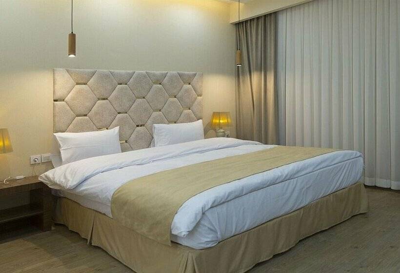 هتل Yakamoz Ardebil