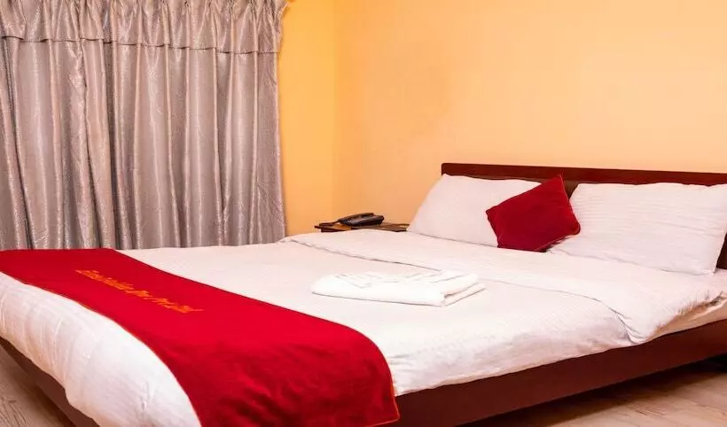 Merostay 203 Hotel Golden Eye