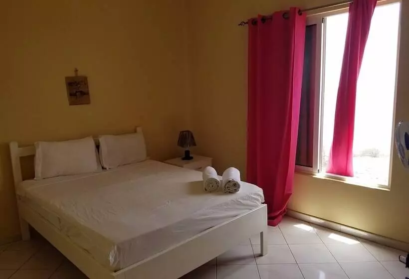 پانسیون Chez Albino